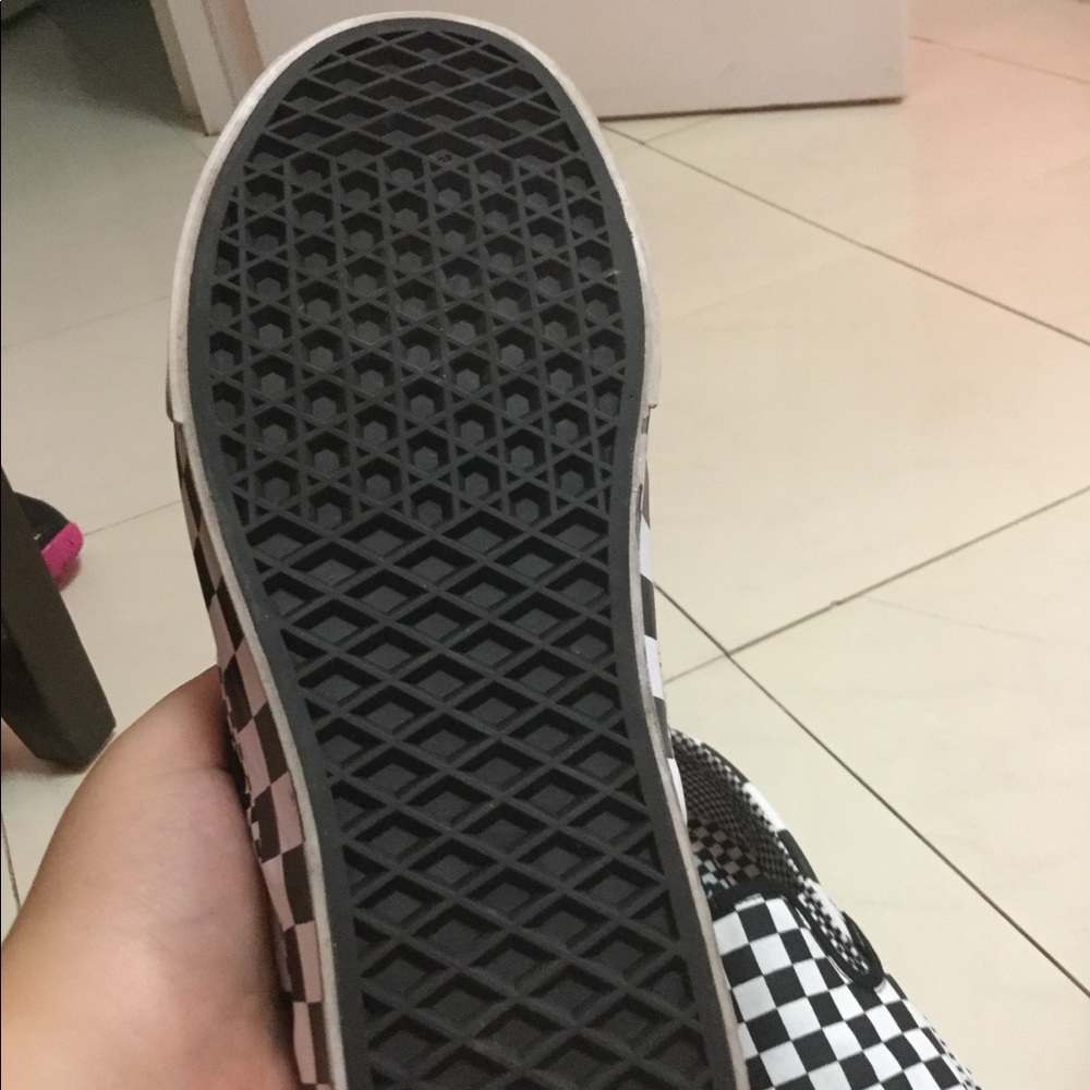 Vans - Picture 4 of 6